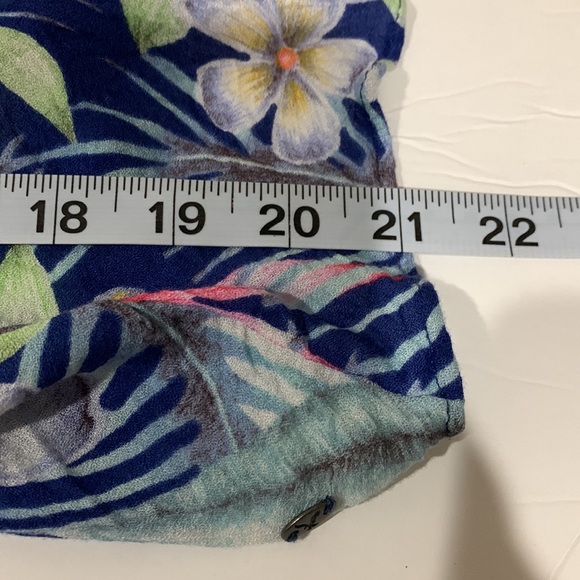 AEO top - Picture 10 of 13